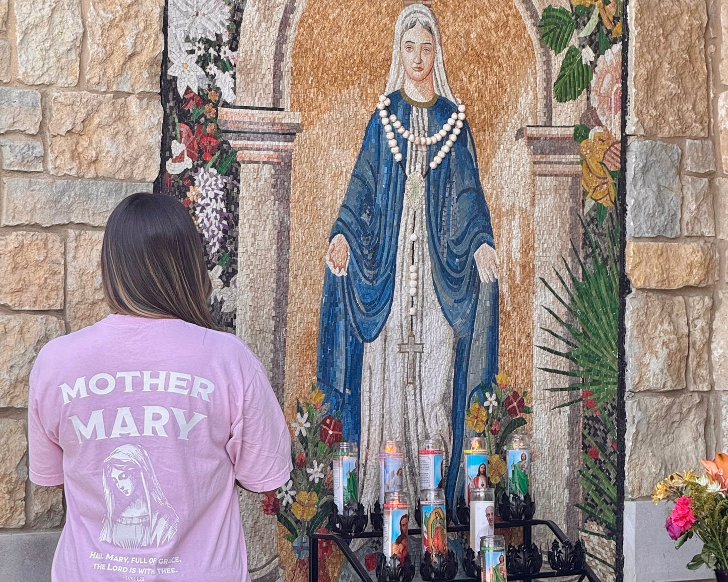 MOTHER MARY // ONLY ONE QUEEN // WOMEN'S OVERSIZED TEE